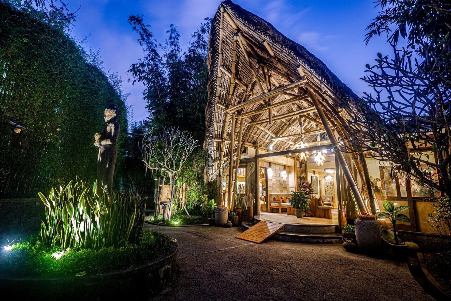 Munduk Moding Plantation Nature Resort Exterior foto The resort's lobby