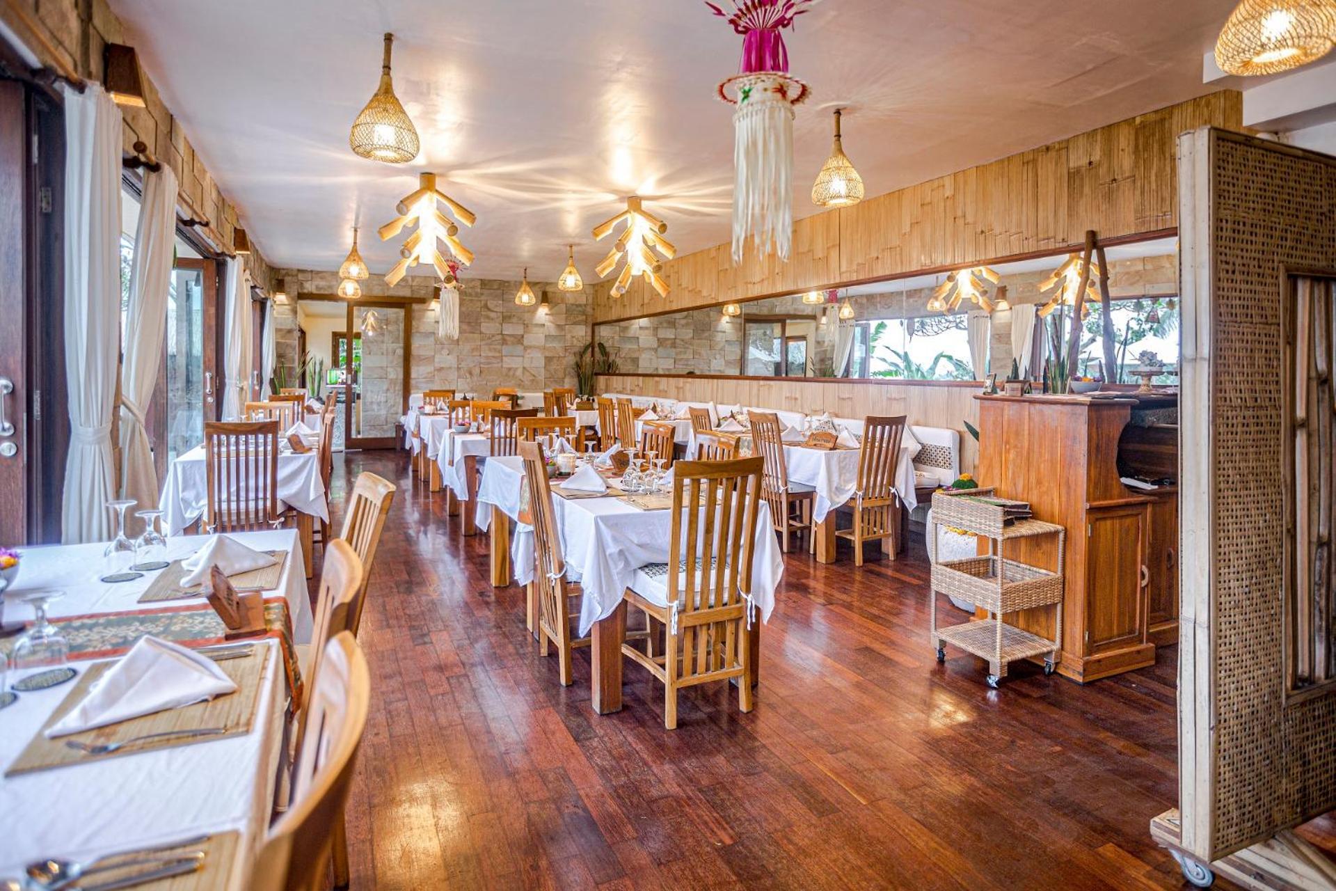 Munduk Moding Plantation Nature Resort Exterior foto Restaurant interior