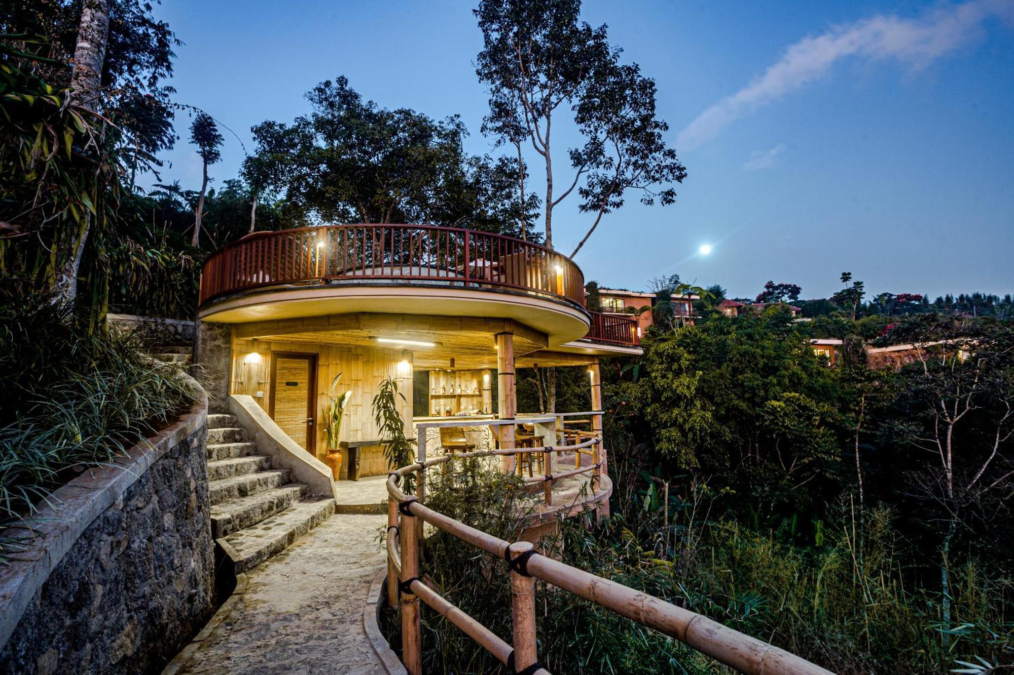 Munduk Moding Plantation Nature Resort Exterior foto The resort's restaurant